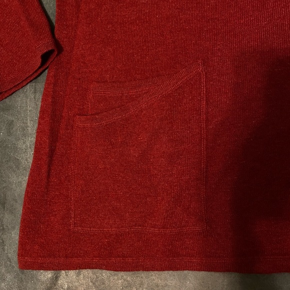 J. Jill Red tunic sweater with pockets like new condition!! - Picture 11 of 12